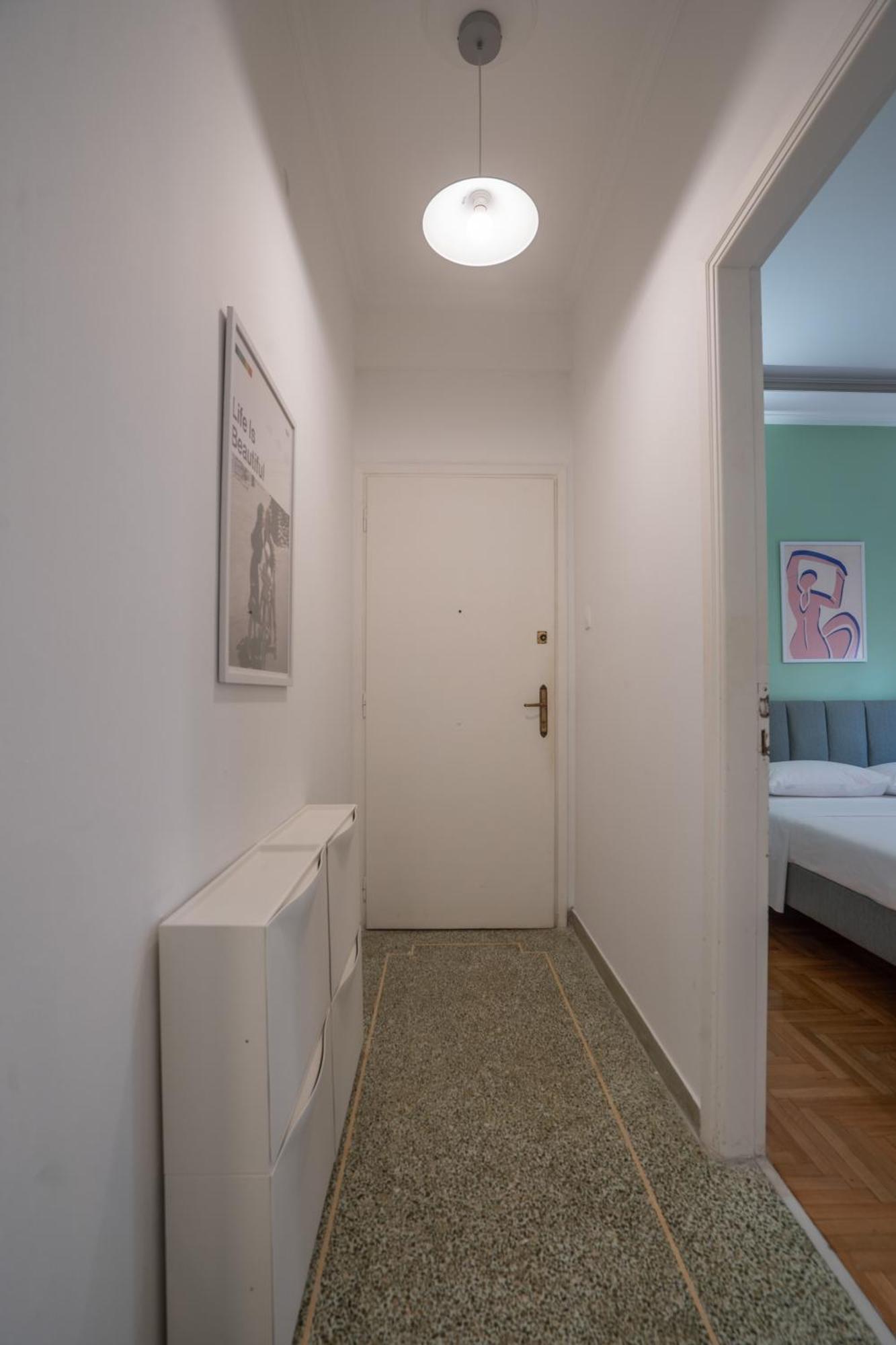 Serenity Haven - New Renovated 2br In Koukaki Apartment *