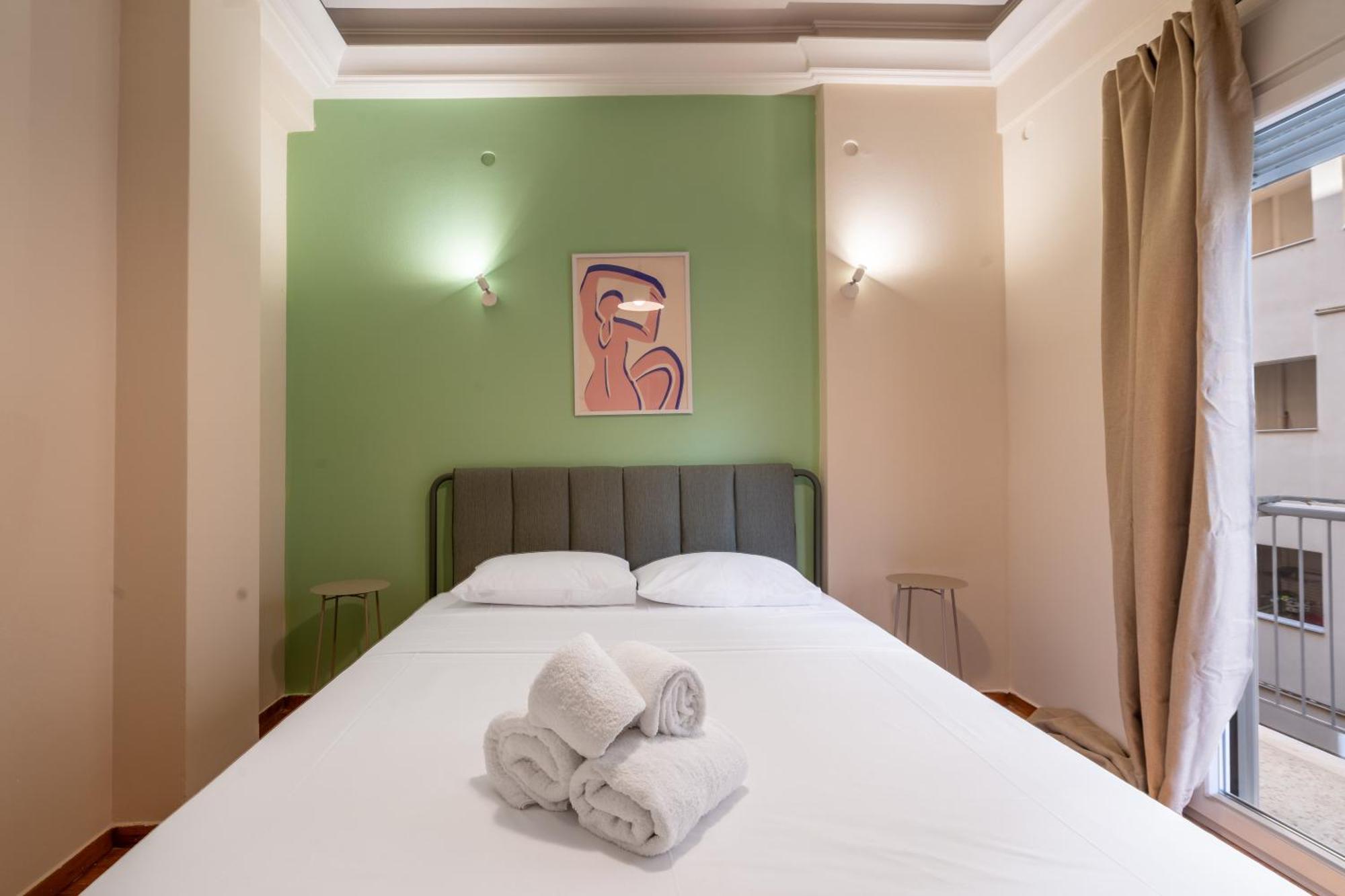 Serenity Haven - New Renovated 2br In Koukaki Athens